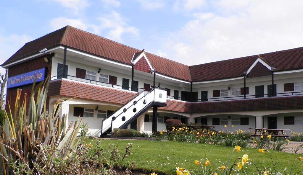 The Town & Country Lodge Dundry Exterior photo