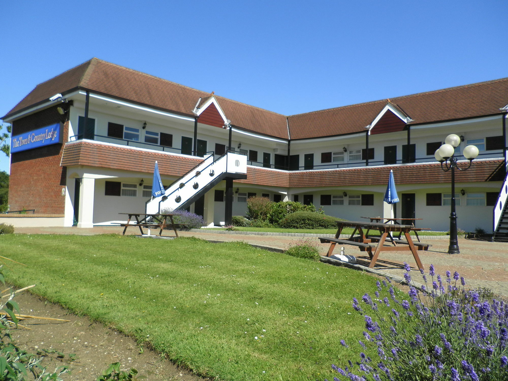 The Town & Country Lodge Dundry Exterior photo
